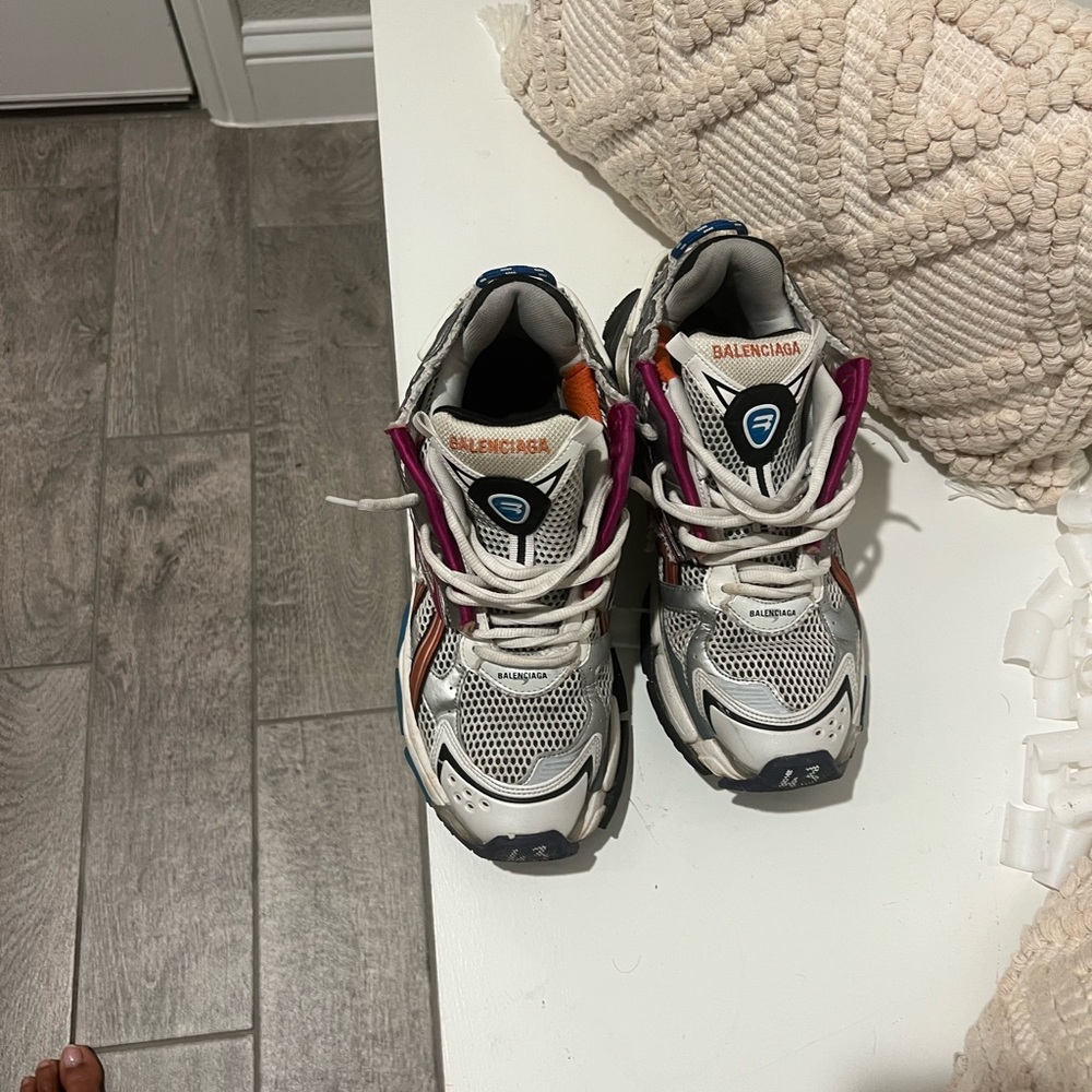 Balenciaga Multicolor Sneakers, must have! - Picture 6 of 12